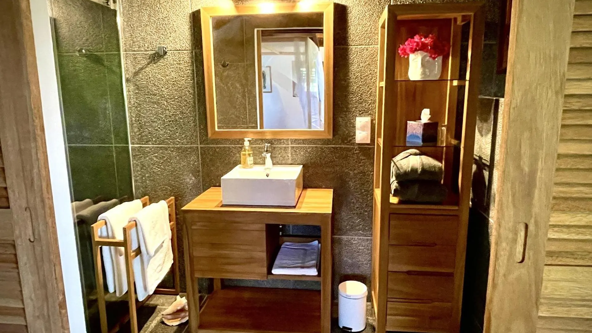 Habitation Cafeiere Samana Beausejour - Guesthouse بوانت-نوار 5*,